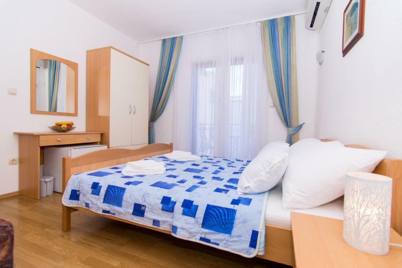 Apartments Jozic Seget Vranjica Buitenkant foto