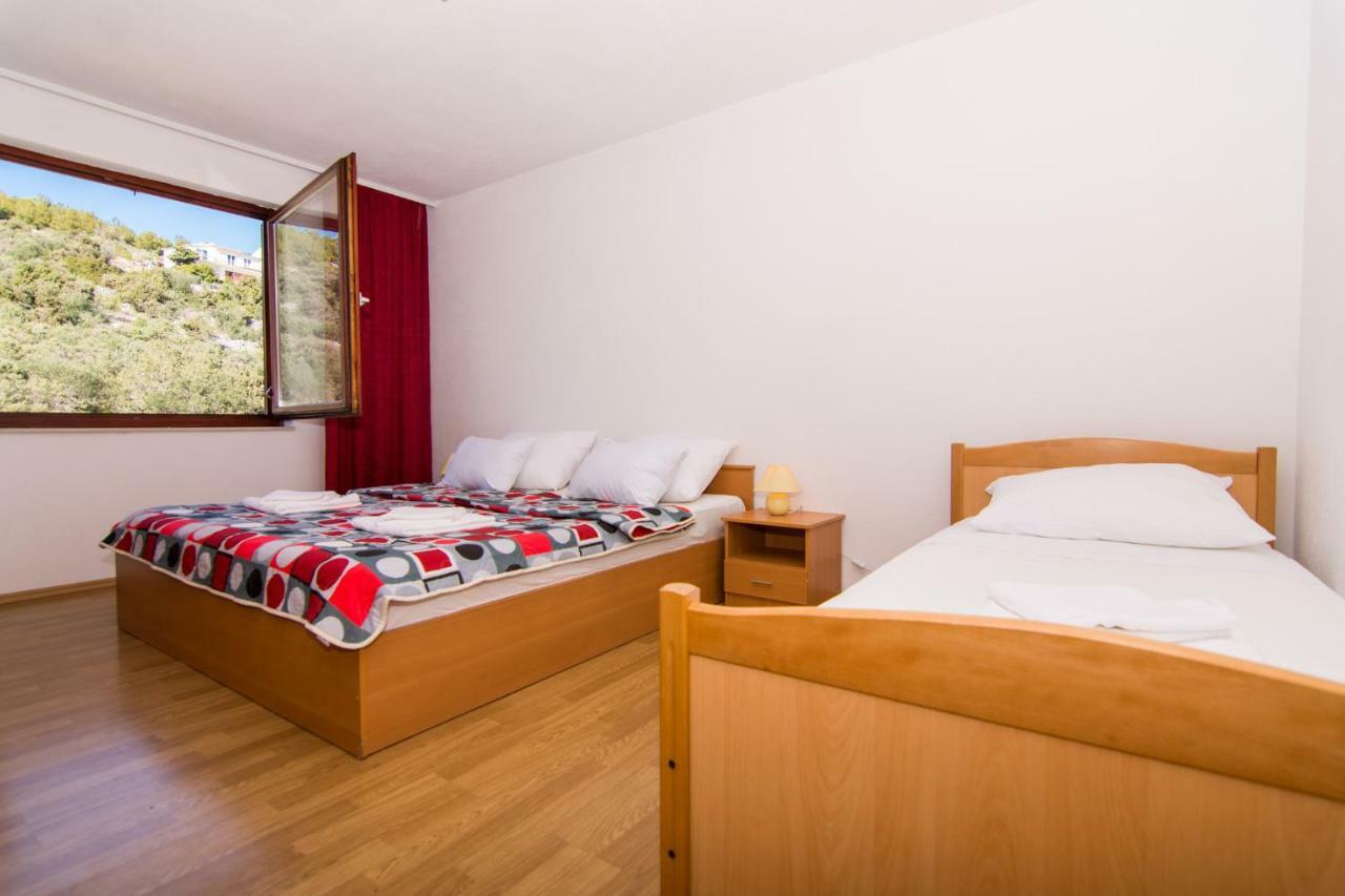 Apartments Jozic Seget Vranjica Buitenkant foto