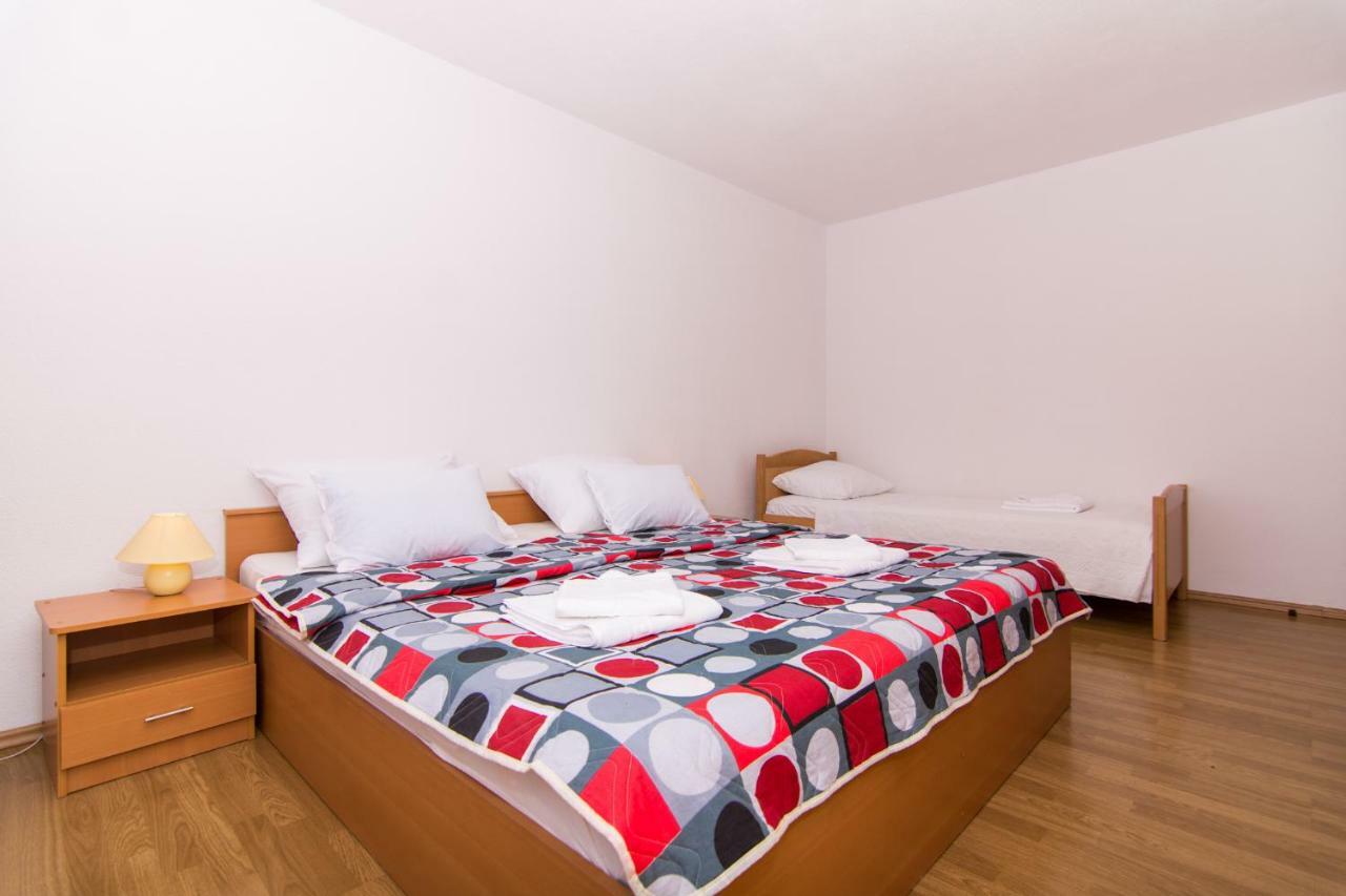 Apartments Jozic Seget Vranjica Buitenkant foto