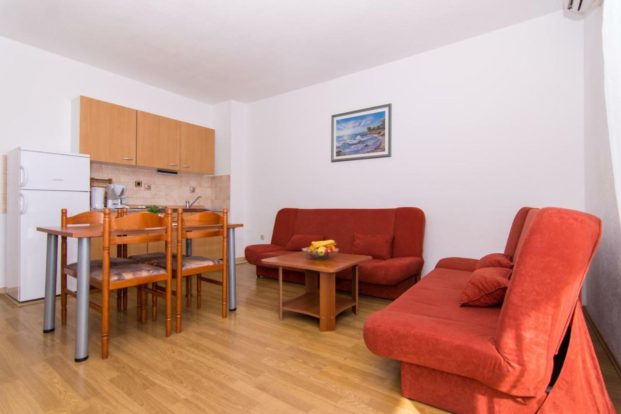 Apartments Jozic Seget Vranjica Buitenkant foto