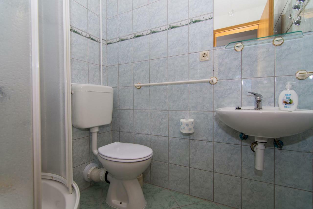Apartments Jozic Seget Vranjica Buitenkant foto