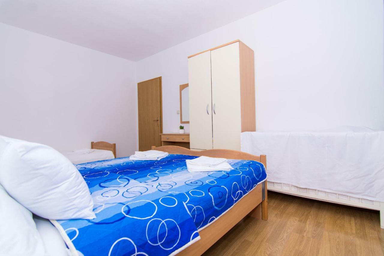 Apartments Jozic Seget Vranjica Buitenkant foto
